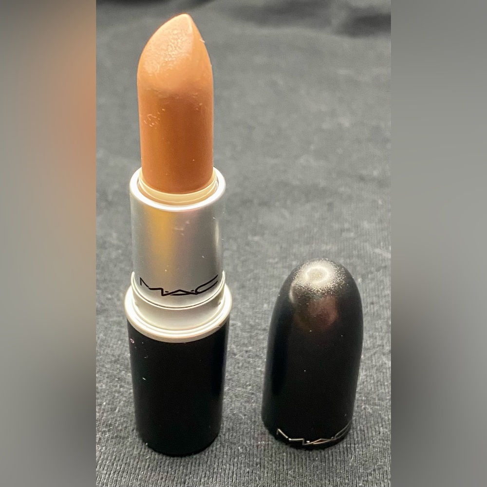 MAC LIPSTICK BAD n BARE
